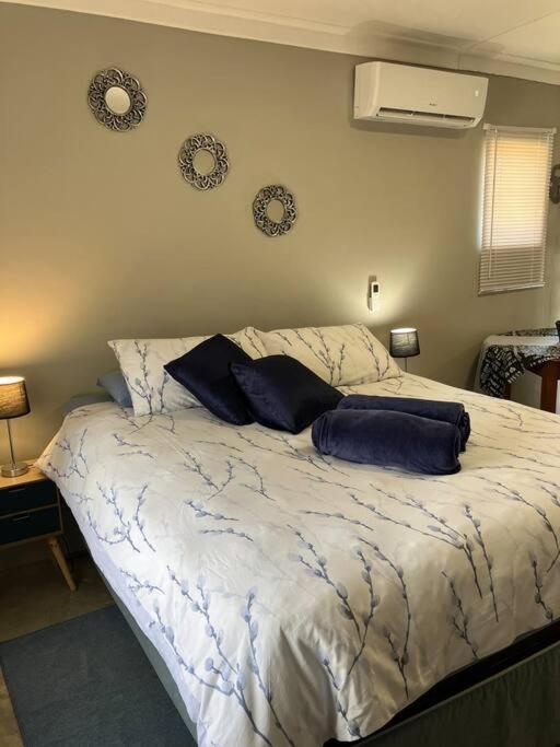 Stellies Accommodation - Room 1 Keetmanshoop Exteriér fotografie