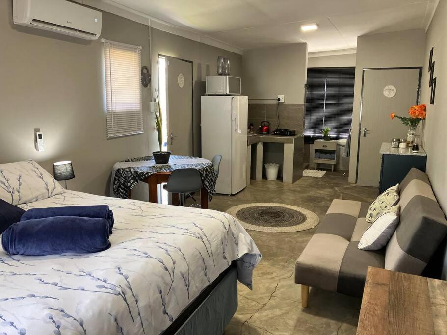 Stellies Accommodation - Room 1 Keetmanshoop Exteriér fotografie